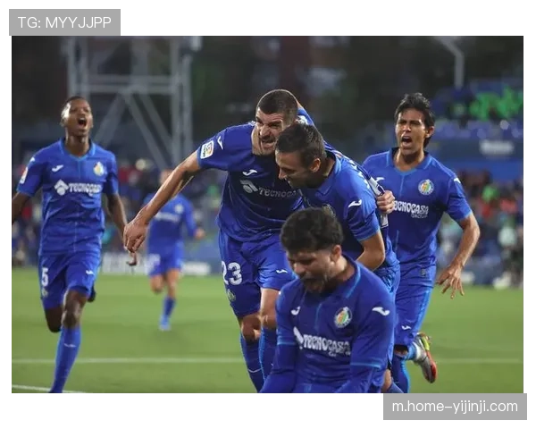 西班牙人边路速度反击,紧凑防守体系限制对手进攻空间 西班牙人边路速度反击,紧凑防守体系限制对手进攻空间