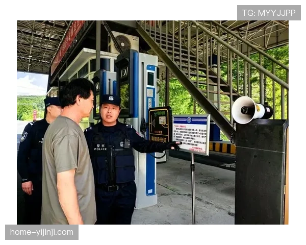 瑞士扎卡弗鲁勒双后腰体系 中场屏障质量决定防线承受压力程度